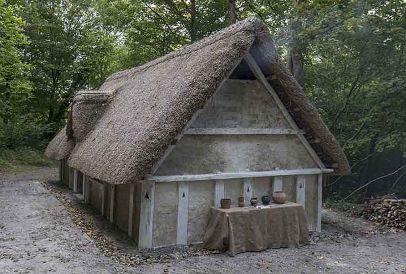 Anglo-saxon hall house at weald & downland living museum