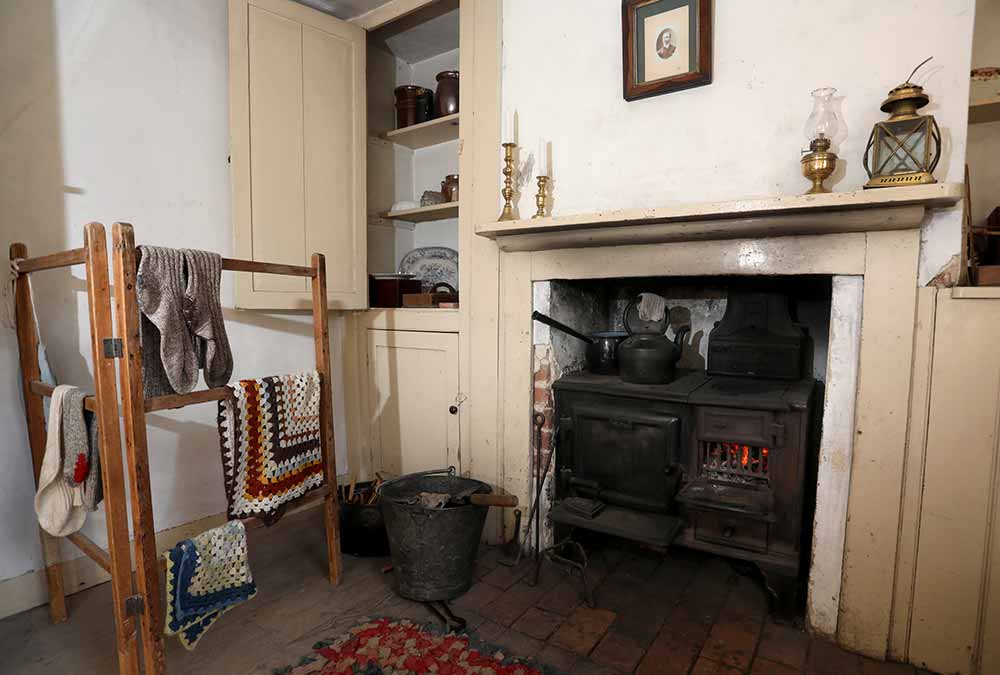 How to read a historic house