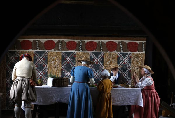 Tudor Clothing 1